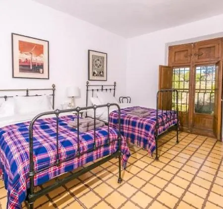 Πανσιόν Finca Micalas 3*